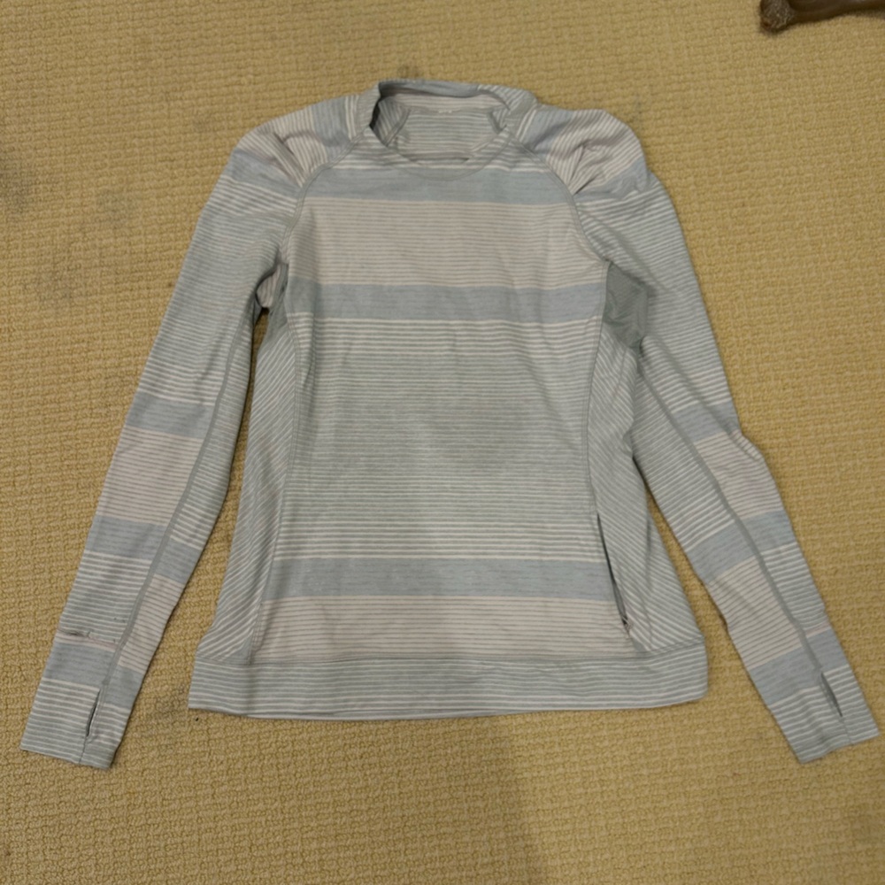 Lululemon Organic Cotton Crewneck Long-Sleeve in Grey and Pink - Size: 10